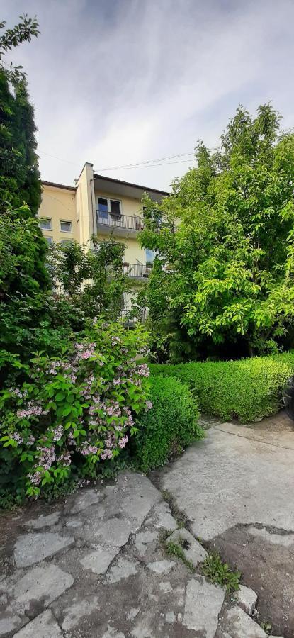 Квартира Двохкімнатна Фонтан Apartment Камианец-Подилский Екстериор снимка