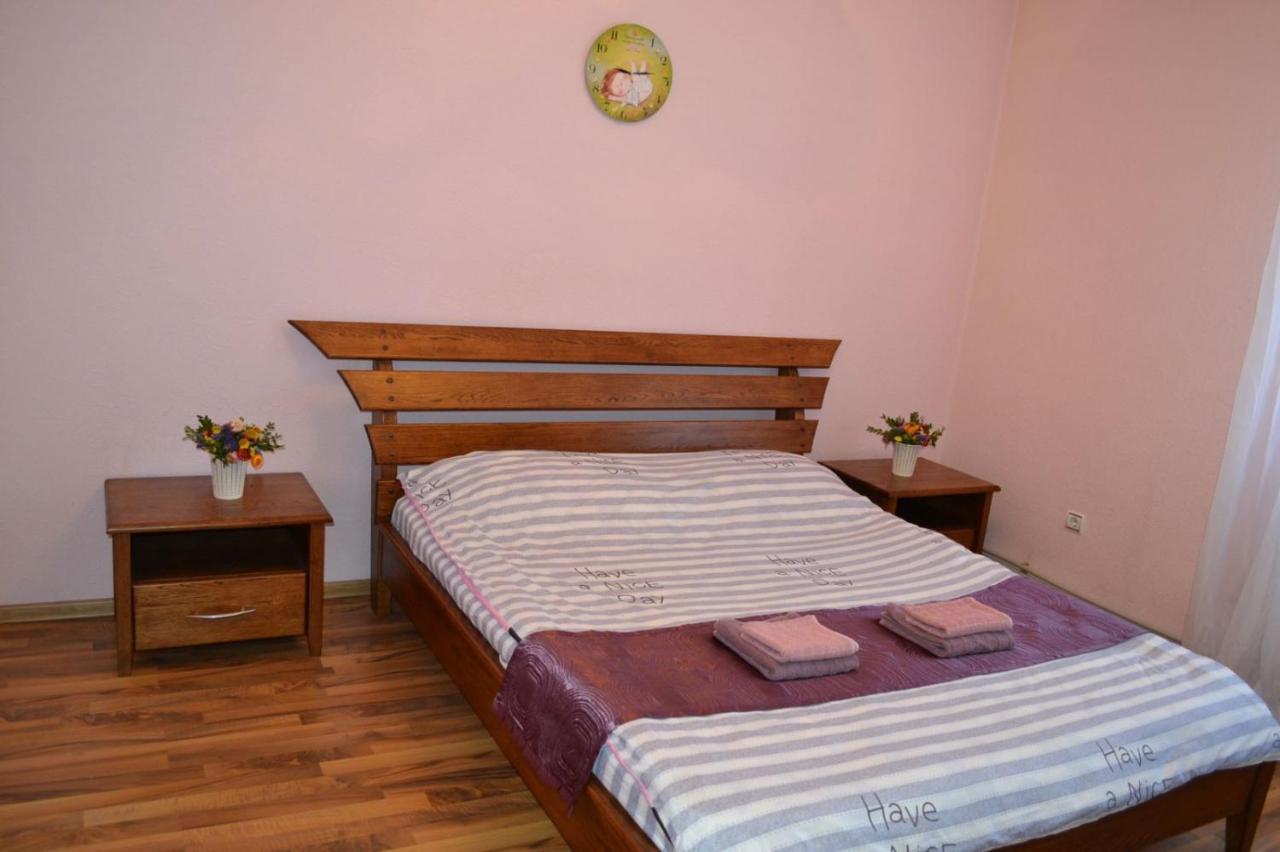 Квартира Двохкімнатна Фонтан Apartment Камианец-Подилский Екстериор снимка